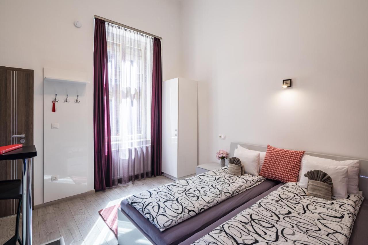 Trip And Hop Lejlighed Budapest Eksteriør billede